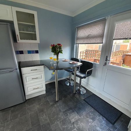 Premier - Kenilworth House Apartamento Holytown Exterior foto