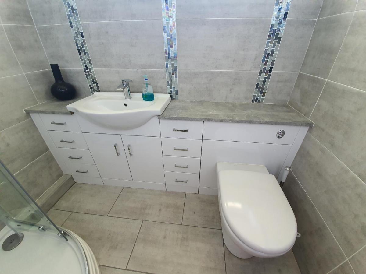 Premier - Kenilworth House Apartamento Holytown Exterior foto