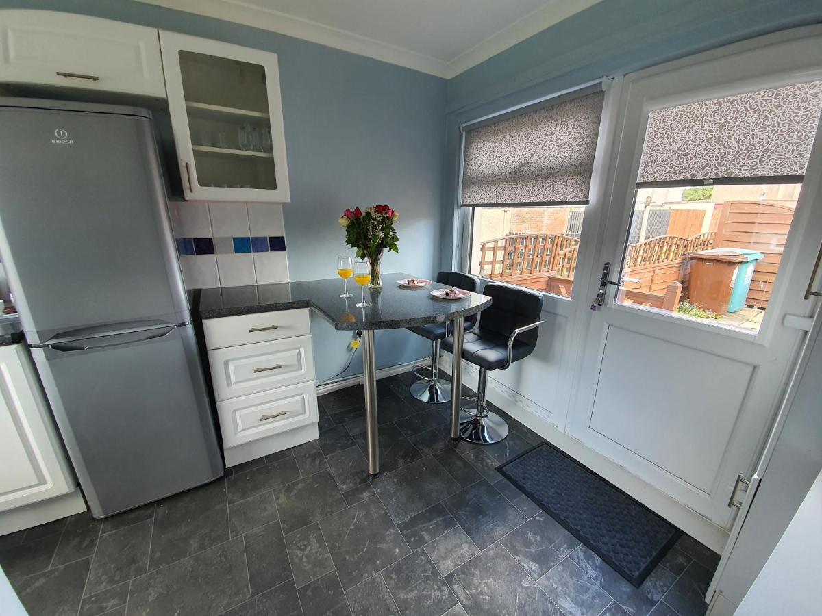 Premier - Kenilworth House Apartamento Holytown Exterior foto